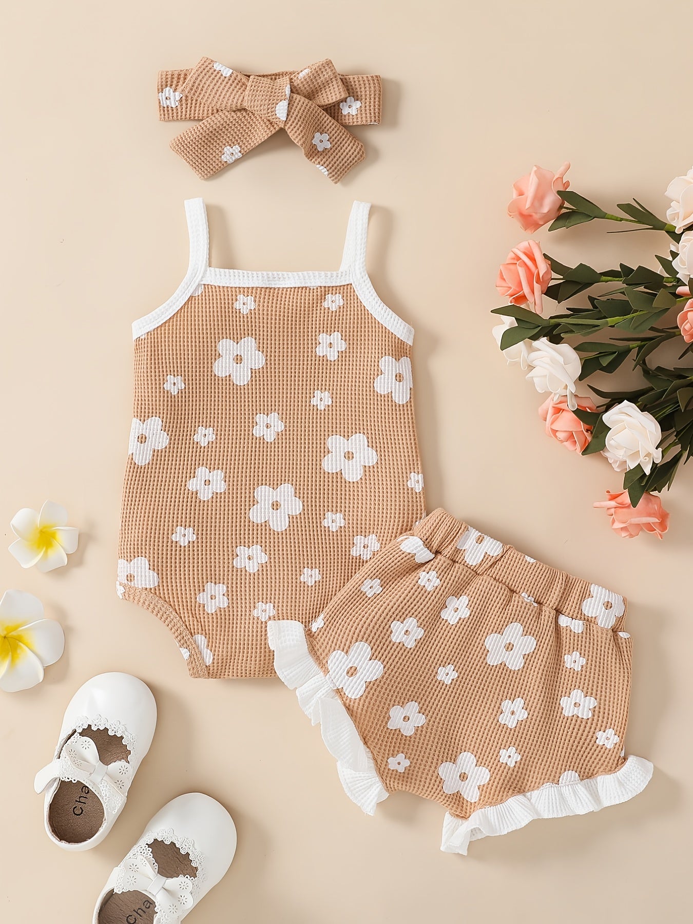 3pcs Baby Girls Floral Onesie & Shorts Set