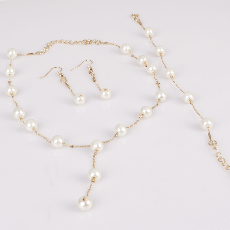 Faux Pearls Jewelry Set With Necklace Earrings Bracelet