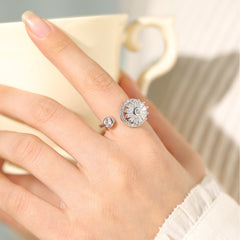 Fashionable Flower Inlaid Zircon Opening Ring for Banquets & Weddings