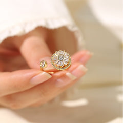 Fashionable Flower Inlaid Zircon Opening Ring for Banquets & Weddings