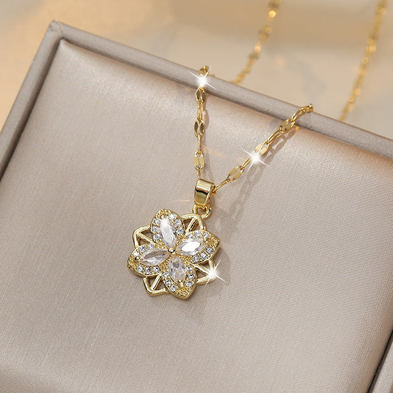 Girl's Fashionable Rotating Clover Necklace Titanium Steel Chain Wedding Gift