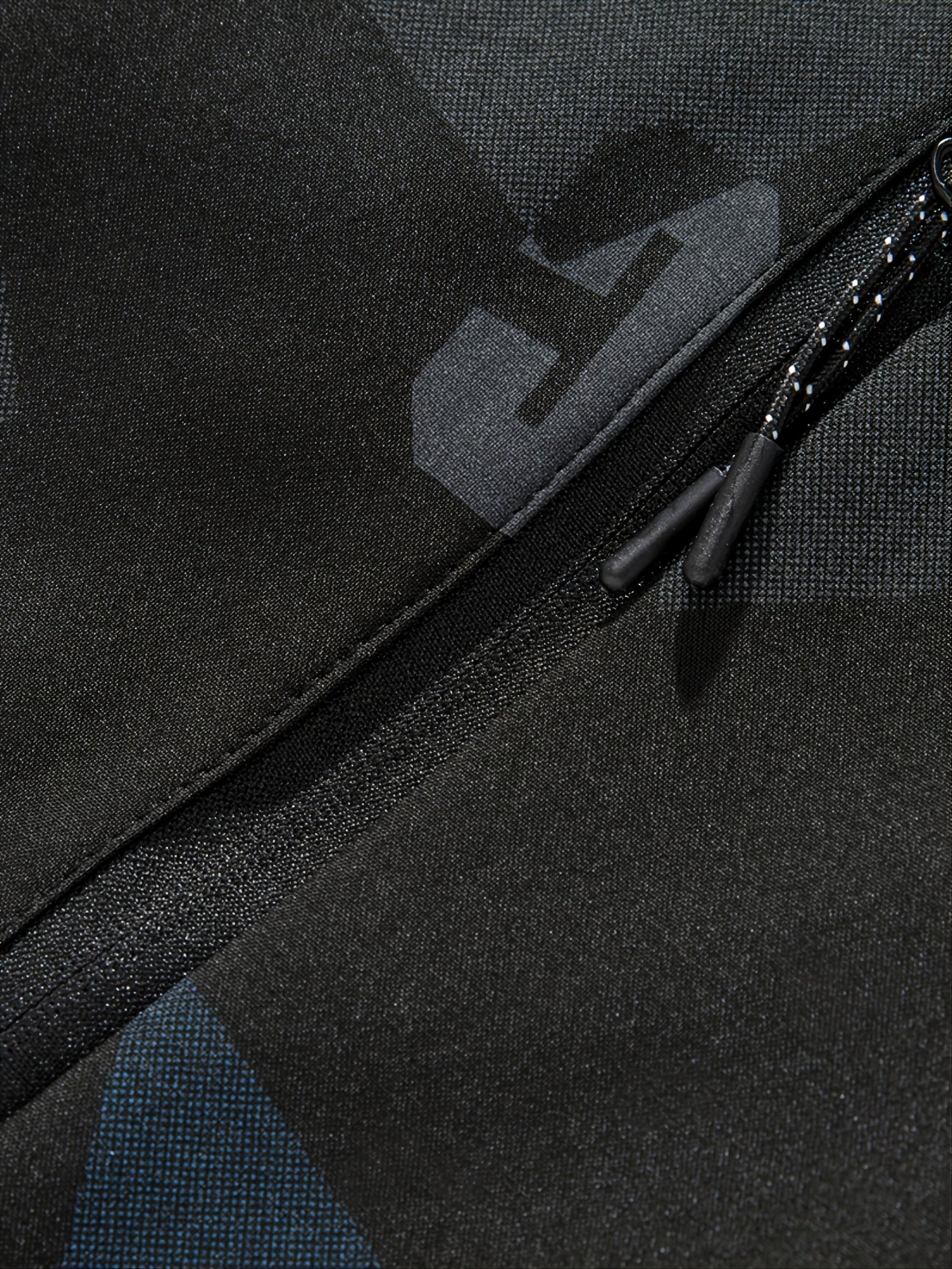 Men's Camo Winter Jacket Zipper Hooded Windproof Sporty Coat