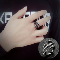 Men's Dragon Claw Hip hop Embossed Retro Ring