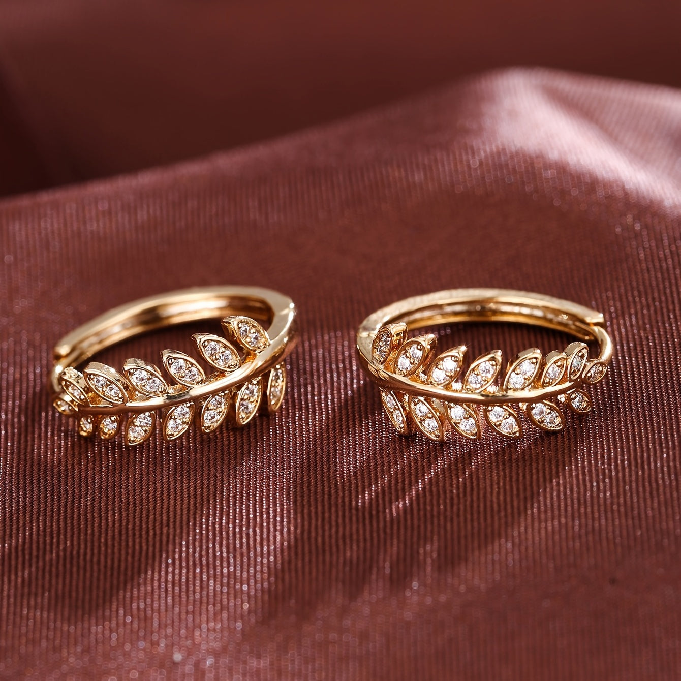 Leaf Shaped Hoop Huggie Earrings Inlaid Zircon 18K Plated