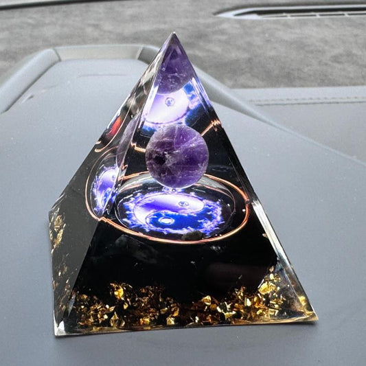 Crystal Ball Pyramid Crushed Stone Home Decoration