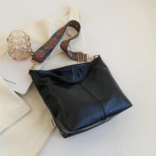 Vintage Geometric Crossbody Bag with Large Capacity Shoulder Strap