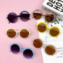 Round Frame Daisy Decorative Outdoor Sunglasses for Girls