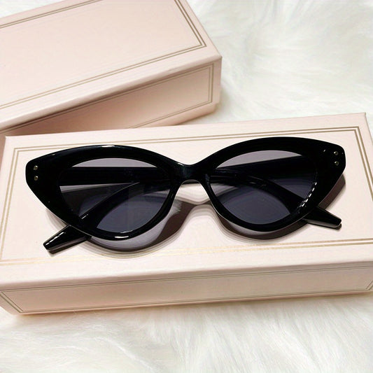 Cat Eye Sunglasses UV400 Gradient Lens Triangle Frame Glasses