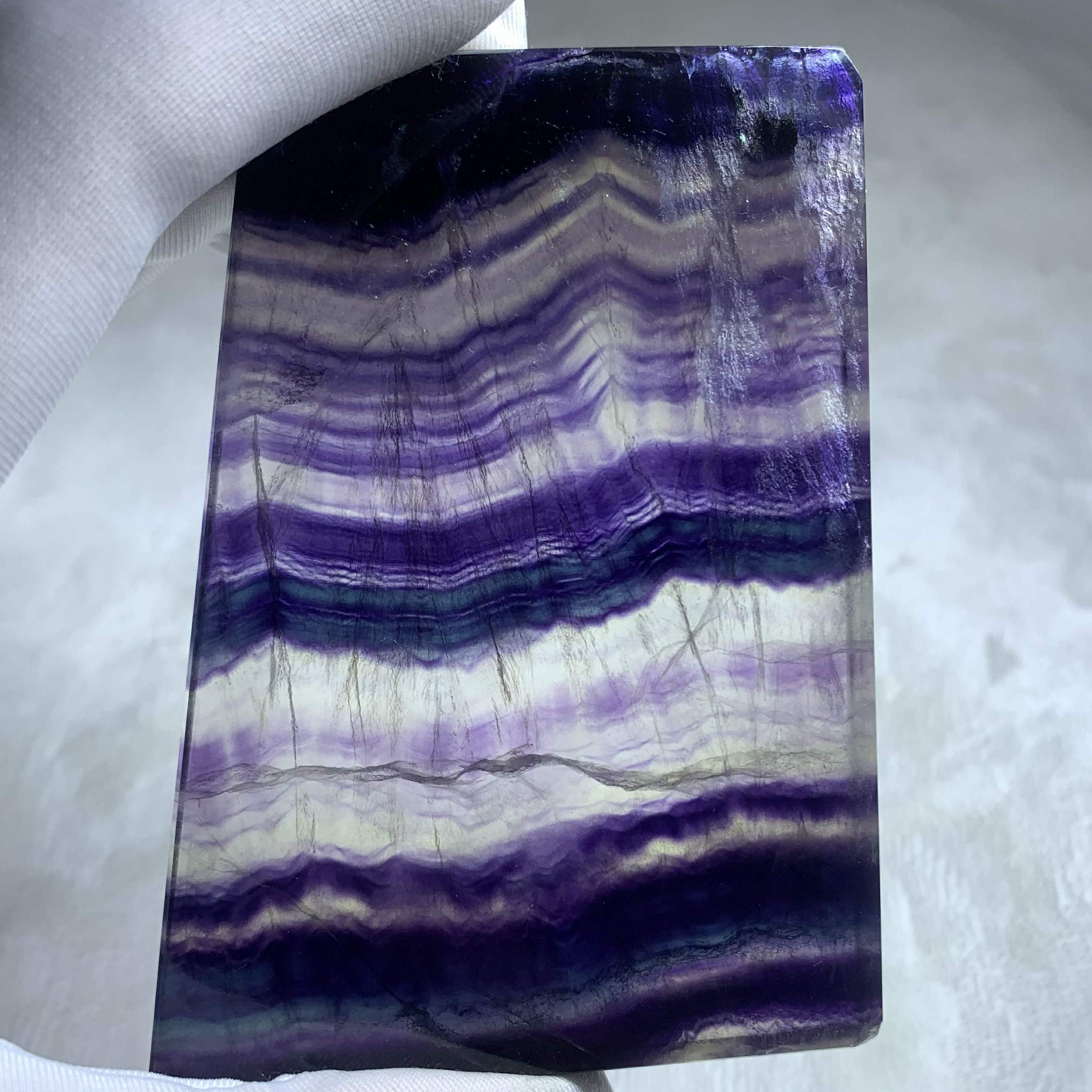 Colorful Fluorite Flake Mineral Ornaments for Home and Office Use