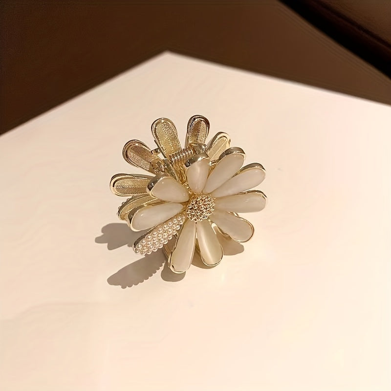 Opal Small Daisy Hair Clip Summer Back Head Clip Shark Claw Headdress