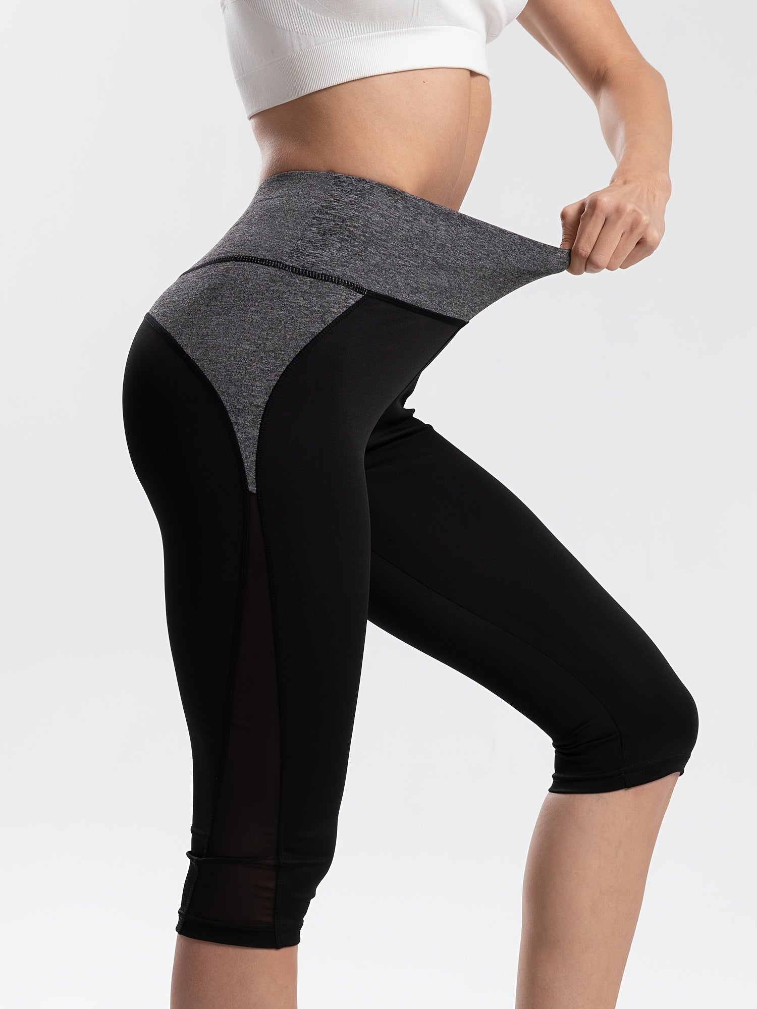 Mesh Stitching Yoga Leggings with Butt Lift & Sweat Absorption