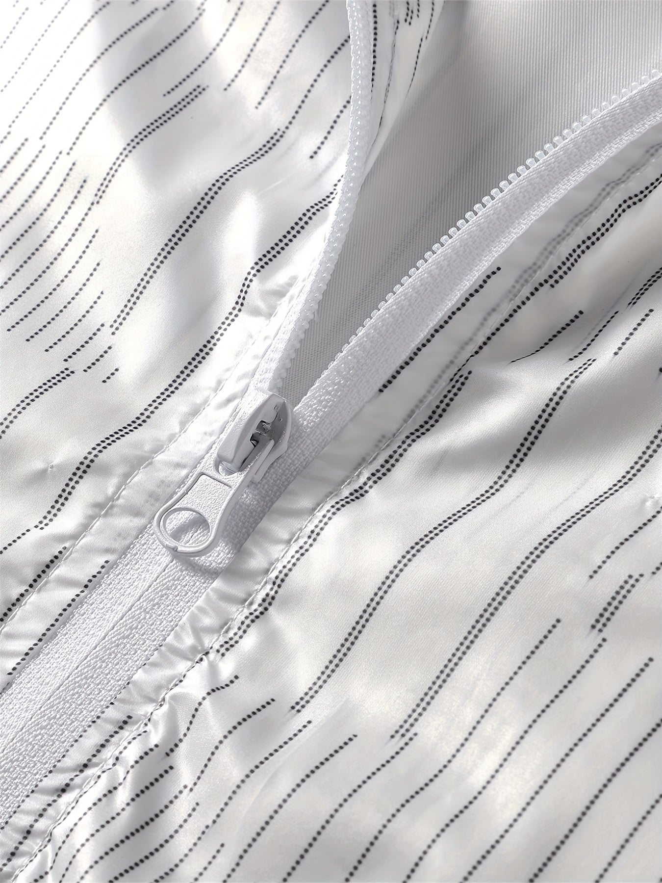 Men's Breathable Sunscreen Windbreaker Hooded Jacket