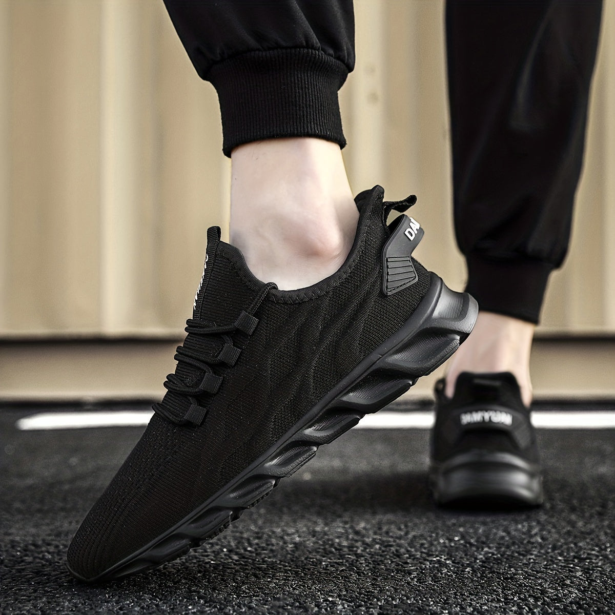 Men's Lace Up Knit Sneakers Breathable Outdoor Walking Shoes