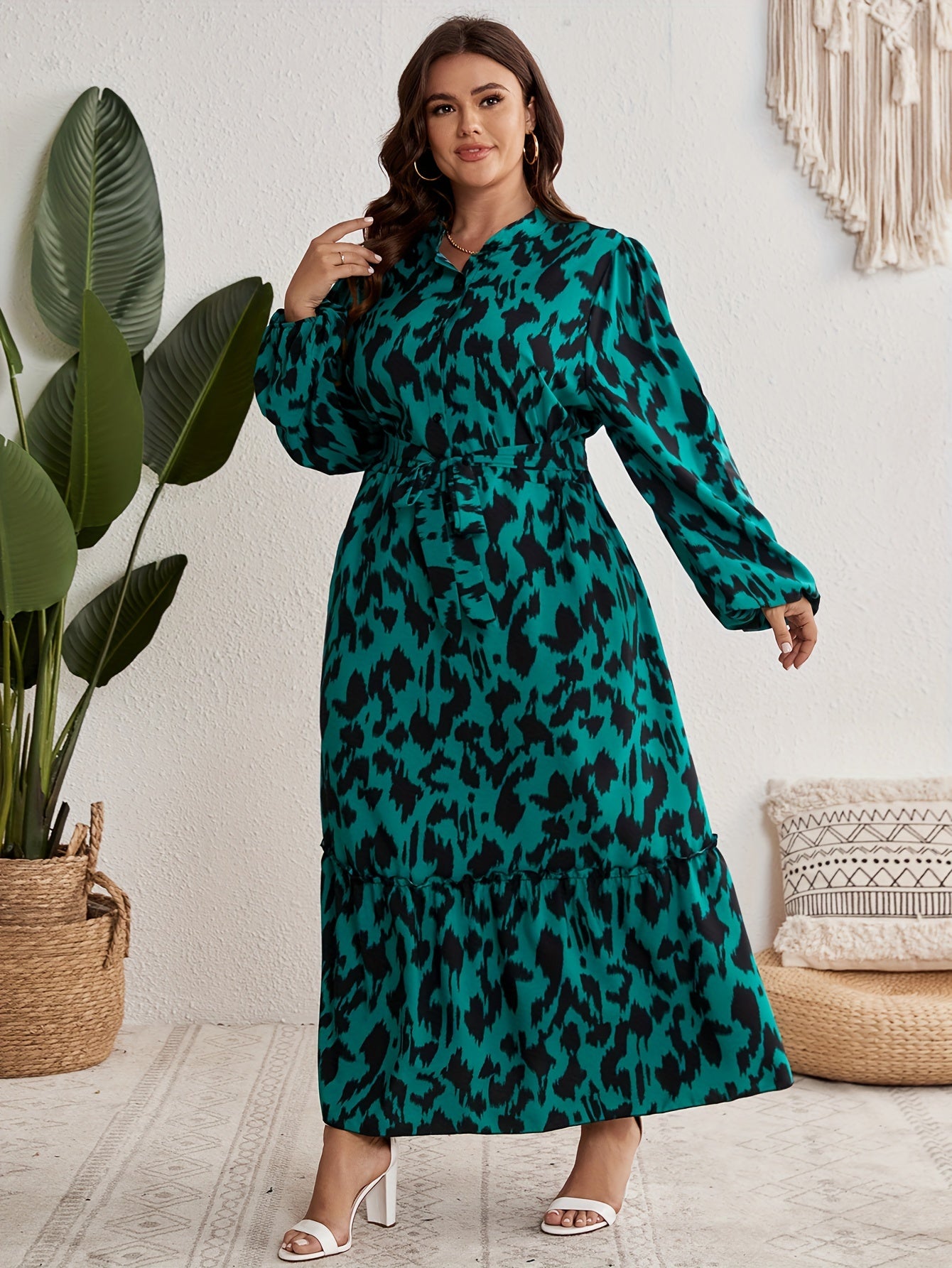  Leopard Print Lantern Sleeve Maxi Dress