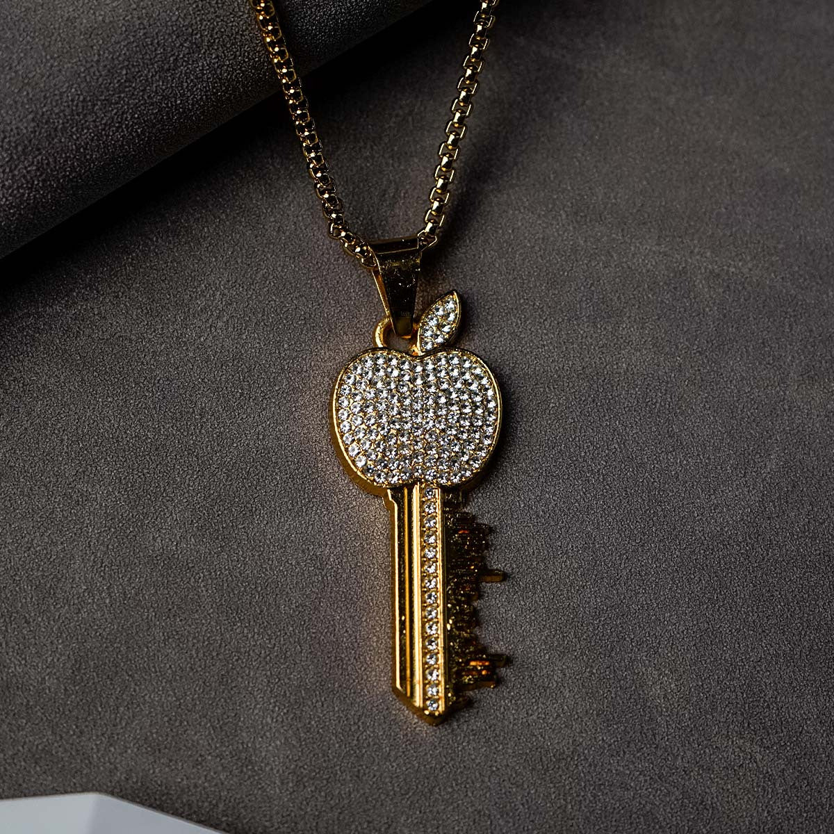 Golden Men's Alloy Hip Hop Cuban Chain