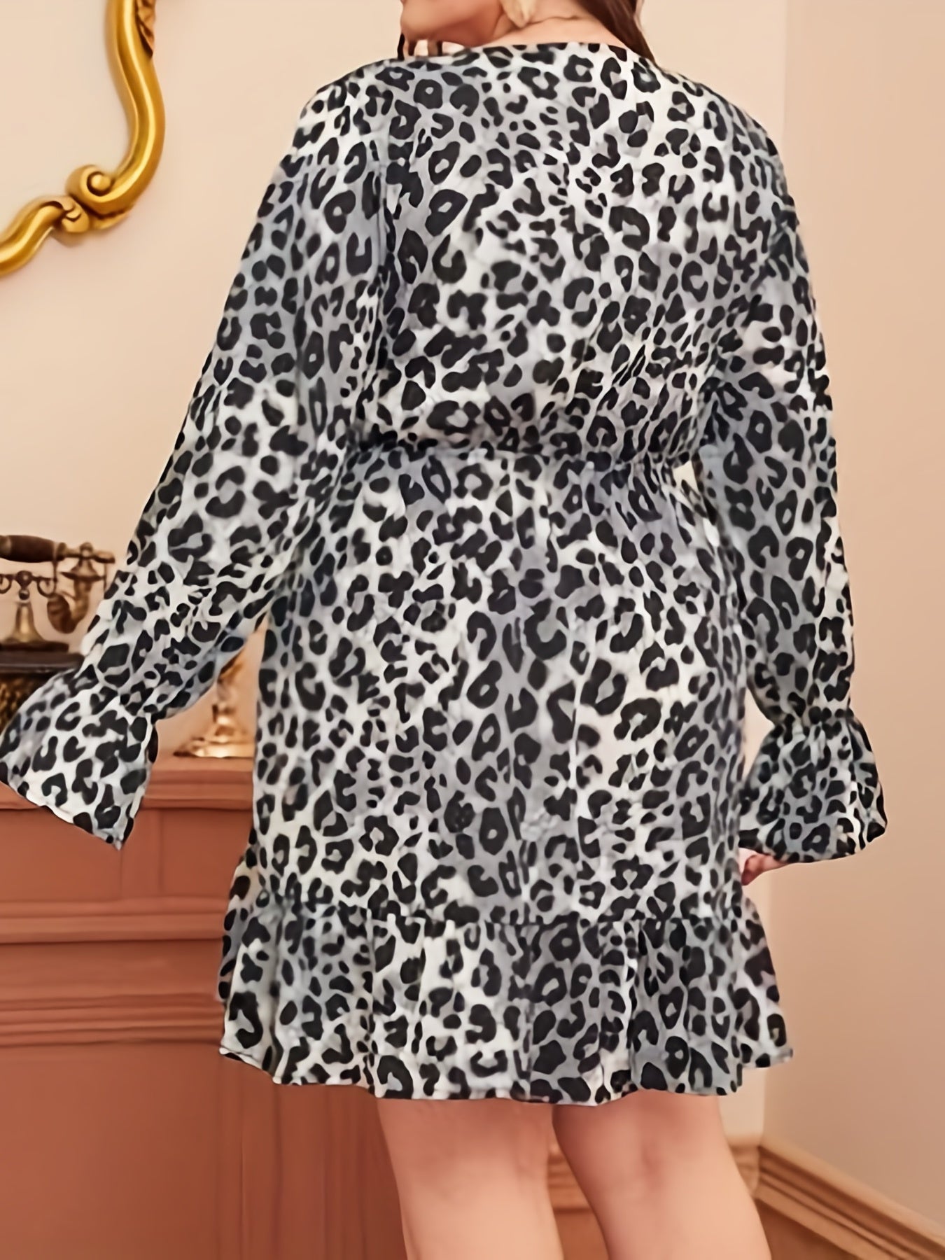 Women's Plus Leopard Print Lantern Sleeve Smock Dress