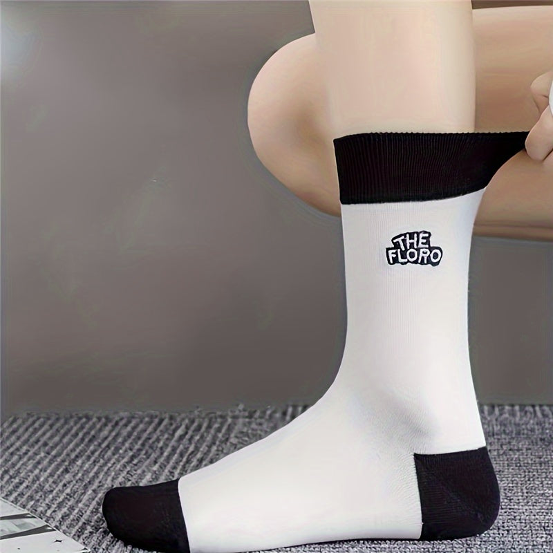 Letter & Bear Print Mid Tube Socks Women's Stockings