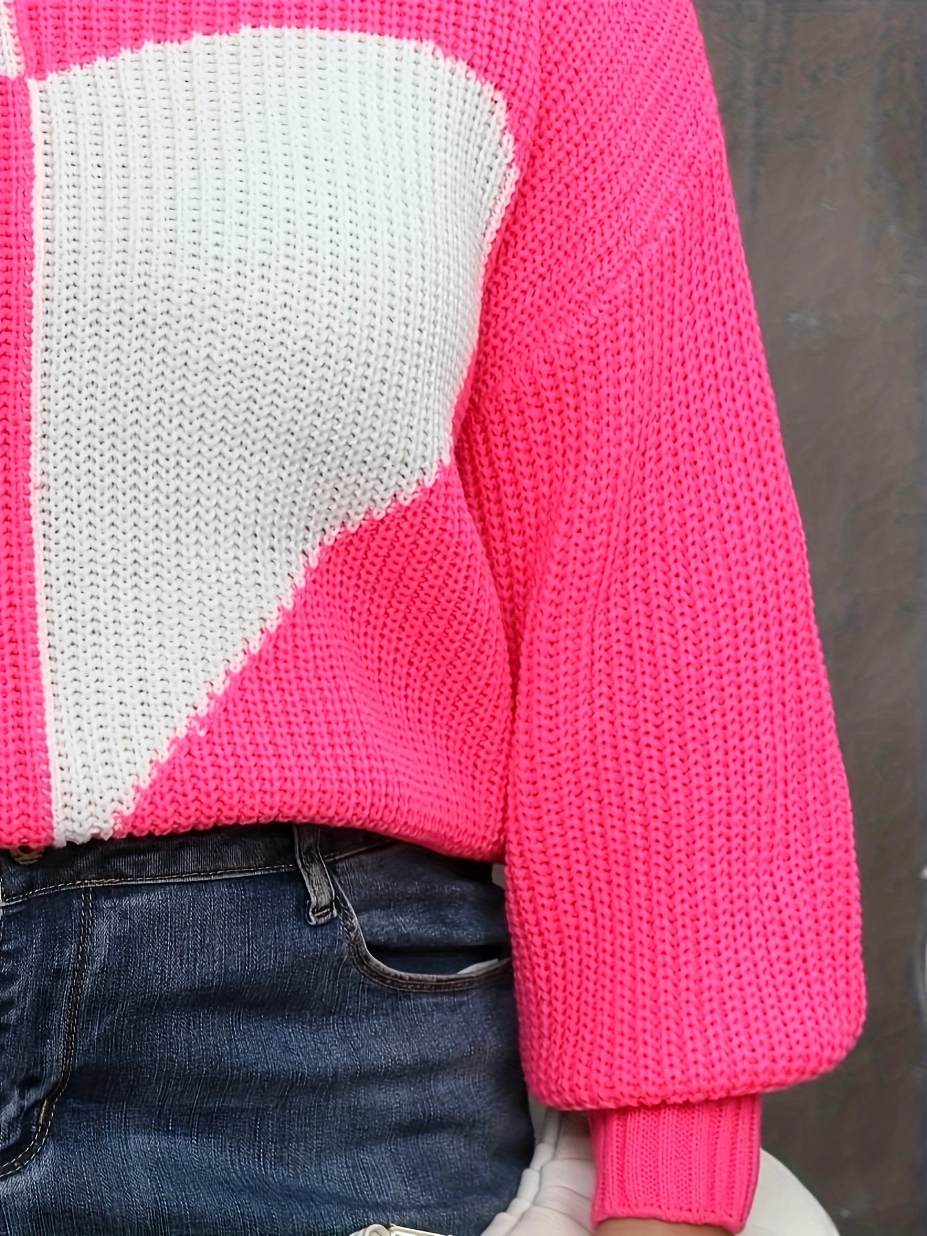  Colorblock Heart Print Round Neck Sweater