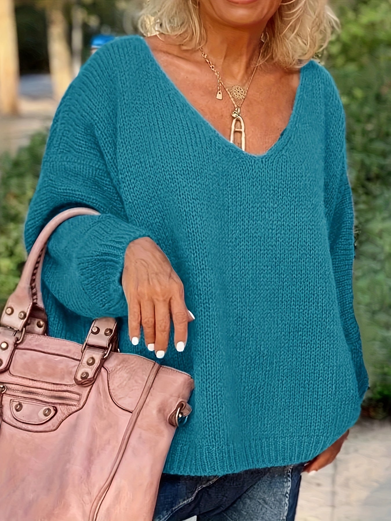  Casual Solid V Neck Sweater