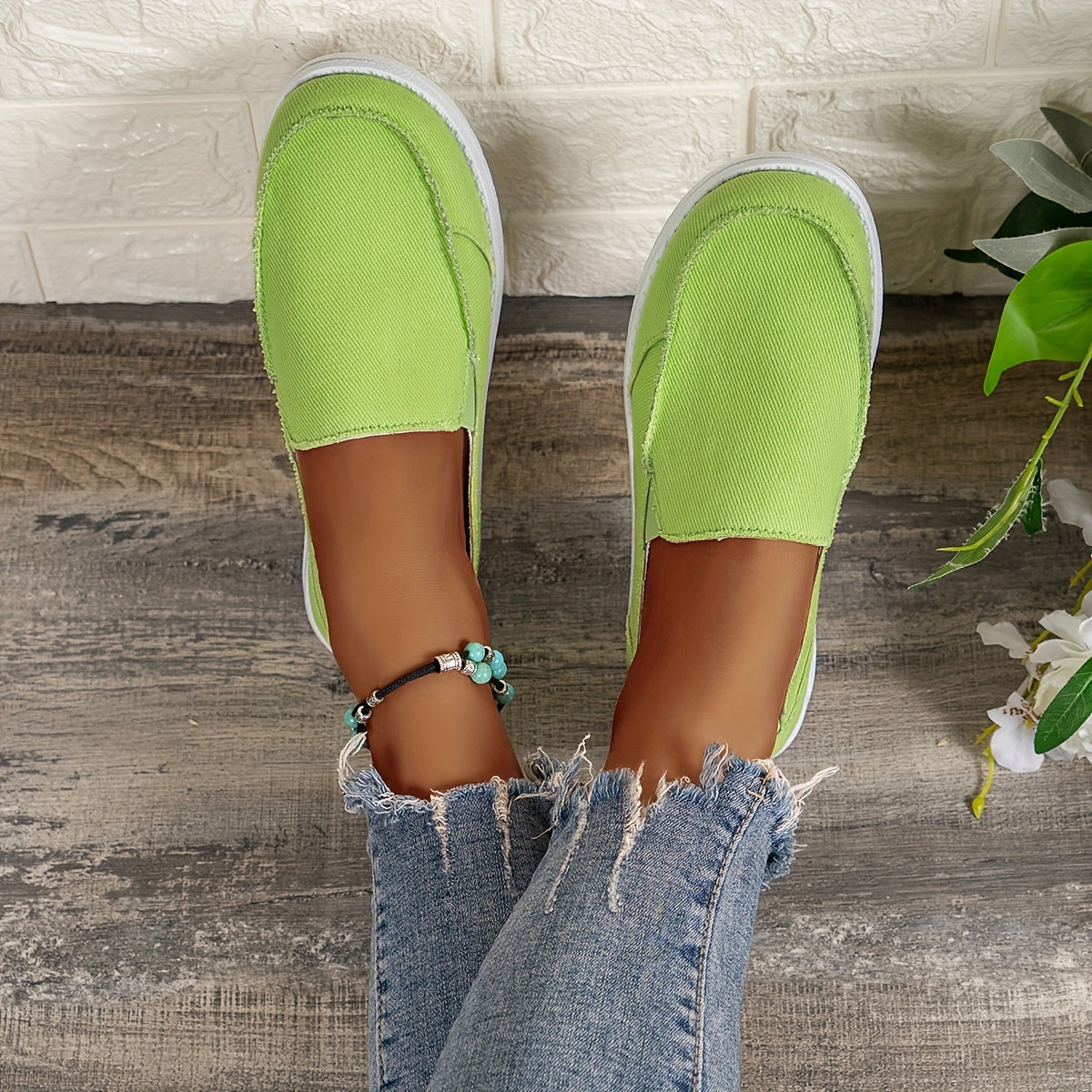 Flat Canvas Shoes Women Slip On Low Top Sneakers Casual Walking Trainers