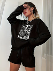  Casual Outfit Set: Graphic Sweatshirt & Shorts