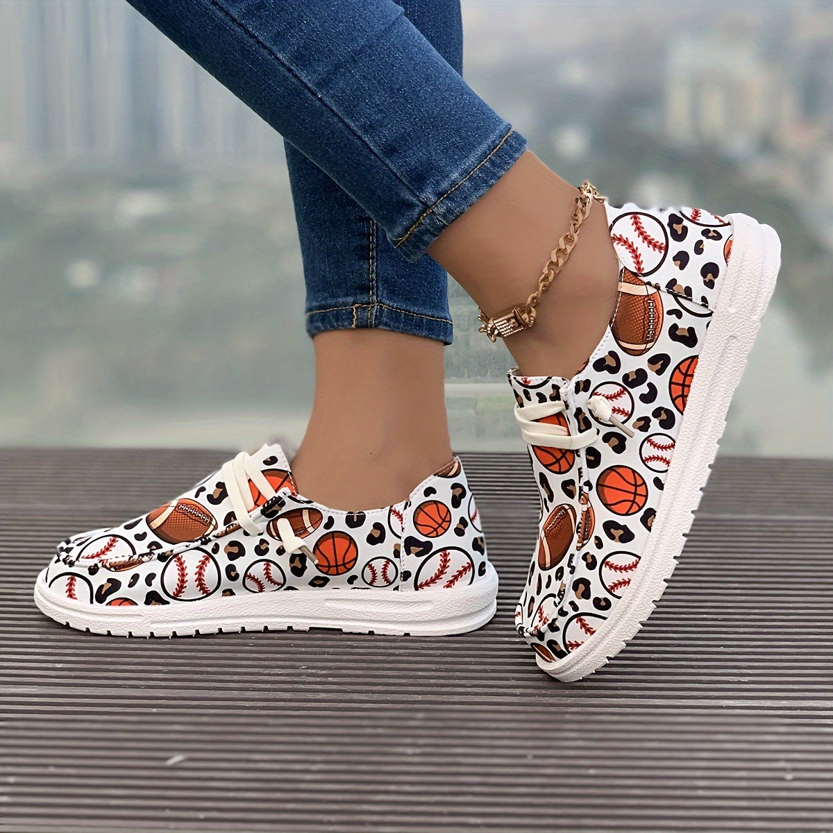 Women's Sports Pattern Lace-up Skate Shoes