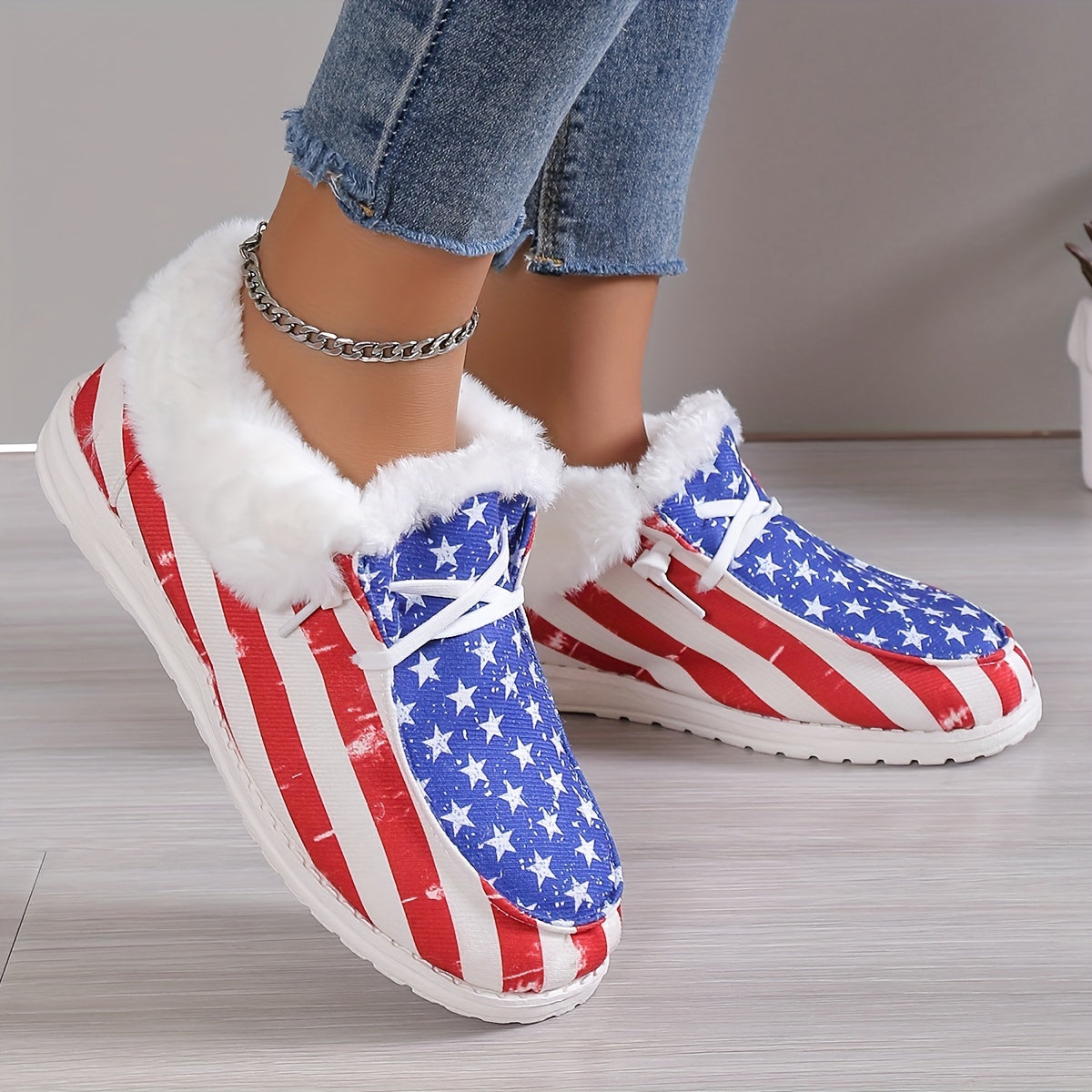 Women's Plush Lined Snow Boots Star Print & Striped Low Top Canvas Shoes