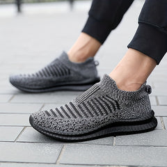 Men's Lightweight Slip On Casual Shoes For Traveling