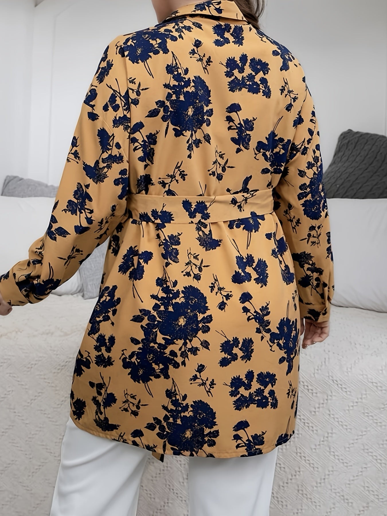  Floral Print Long Sleeve Blouse with Belt