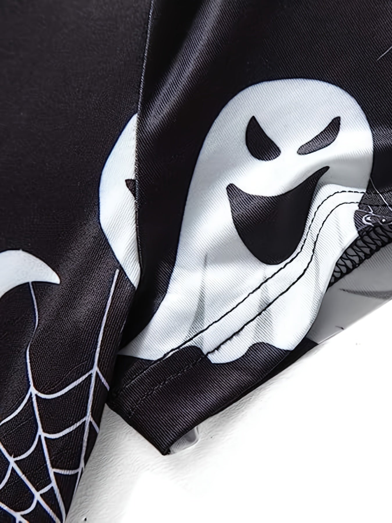  Ghost & Web Print Short Sleeve Dress