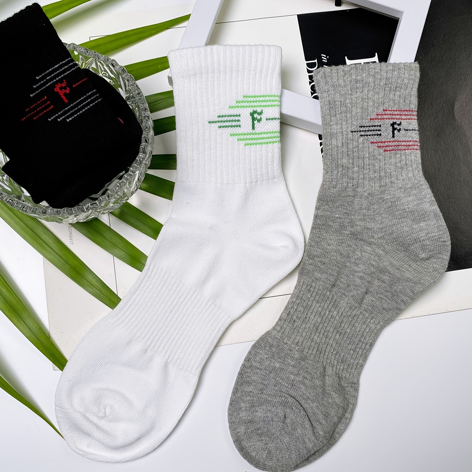 3 Pairs Mid Tube Socks Casual Sporty Breathable Crew Length Women's Stockings