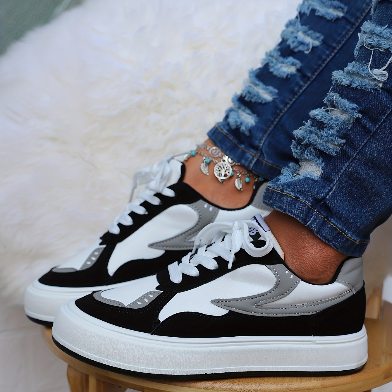Women's Colorblock Skate Shoes Lace Up Outdoor Sneakers