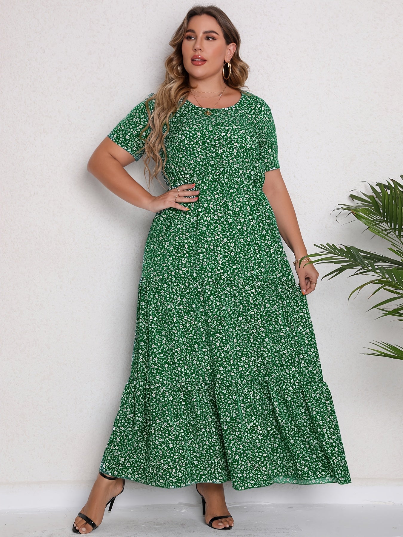  Ditsy Print Short Sleeve Maxi Dress