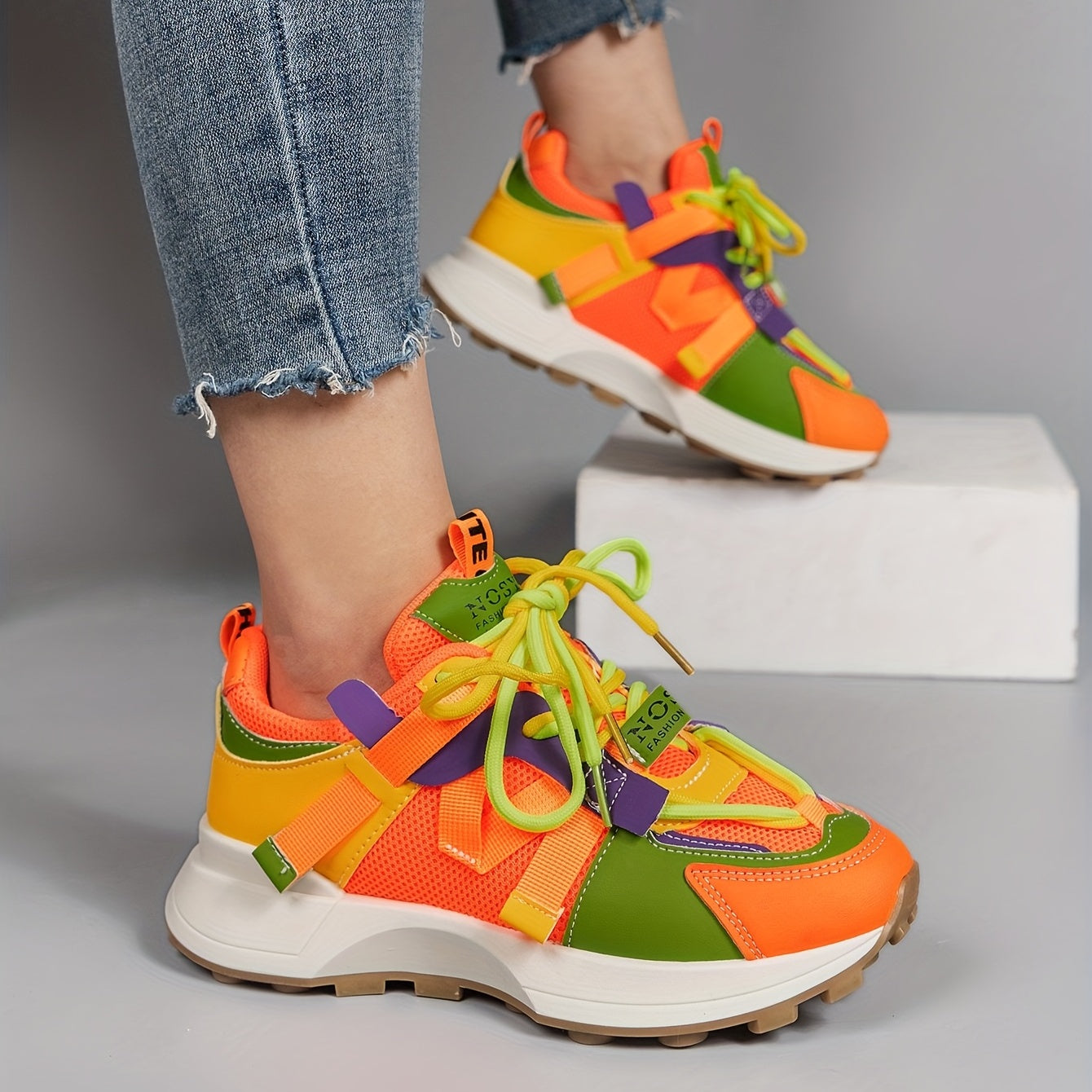 Women's Breathable Mesh Platform Sneakers Casual Lace Up Outdoor Shoes