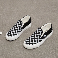 Women's Checkerboard Pattern Sneakers Slip On Low Top Canvas Shoes