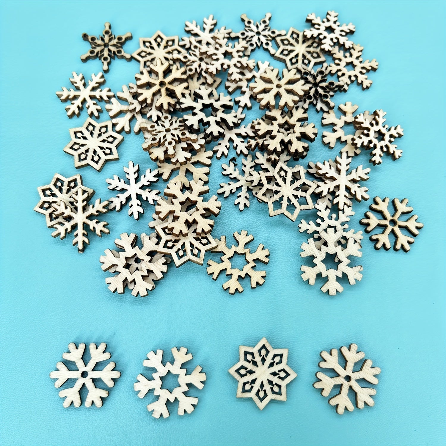 50pcs Wooden Christmas Tree Hanging Snowflake Ornaments