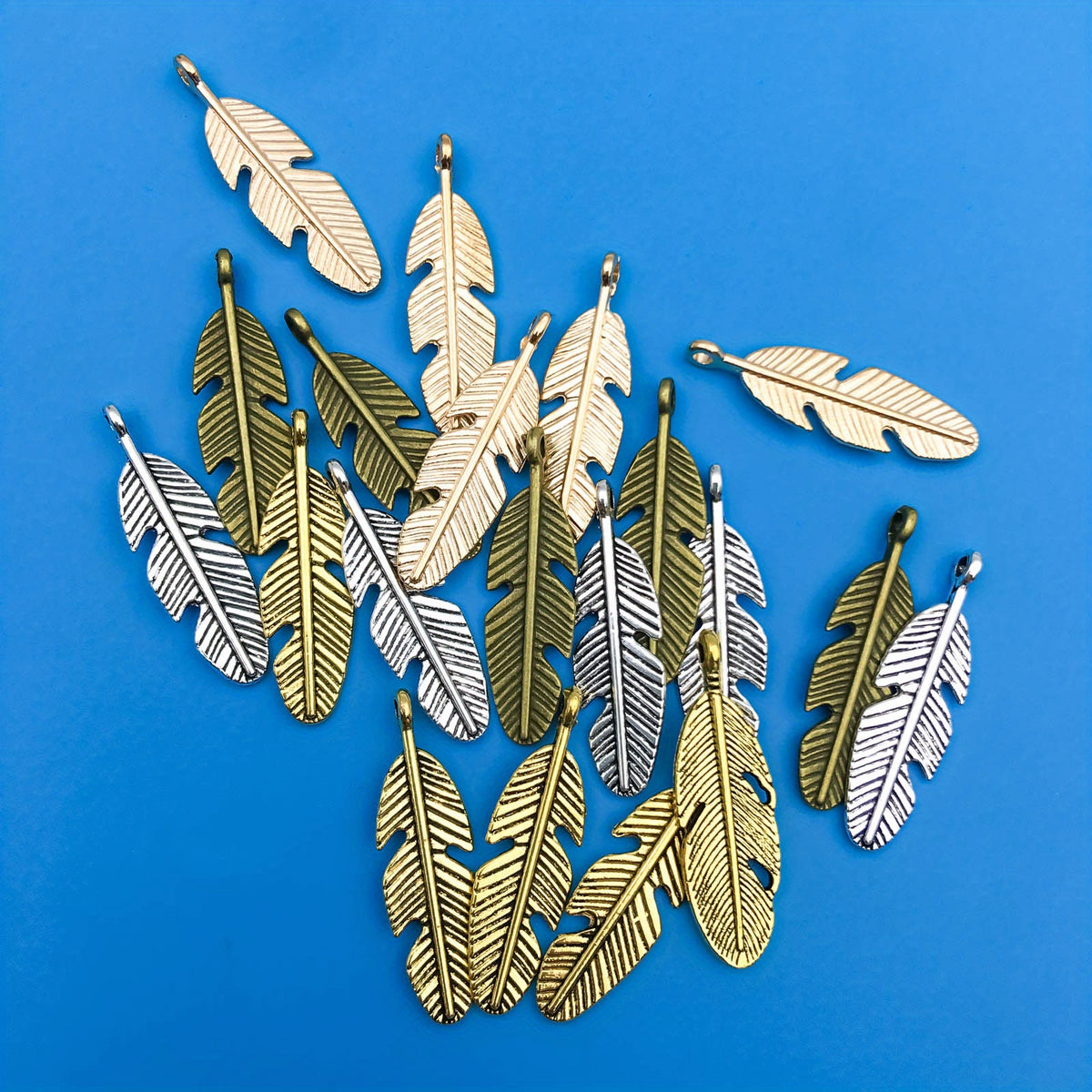 20pcs Zinc Alloy Feather Shape Charms Pendants for DIY Bracelet Necklace
