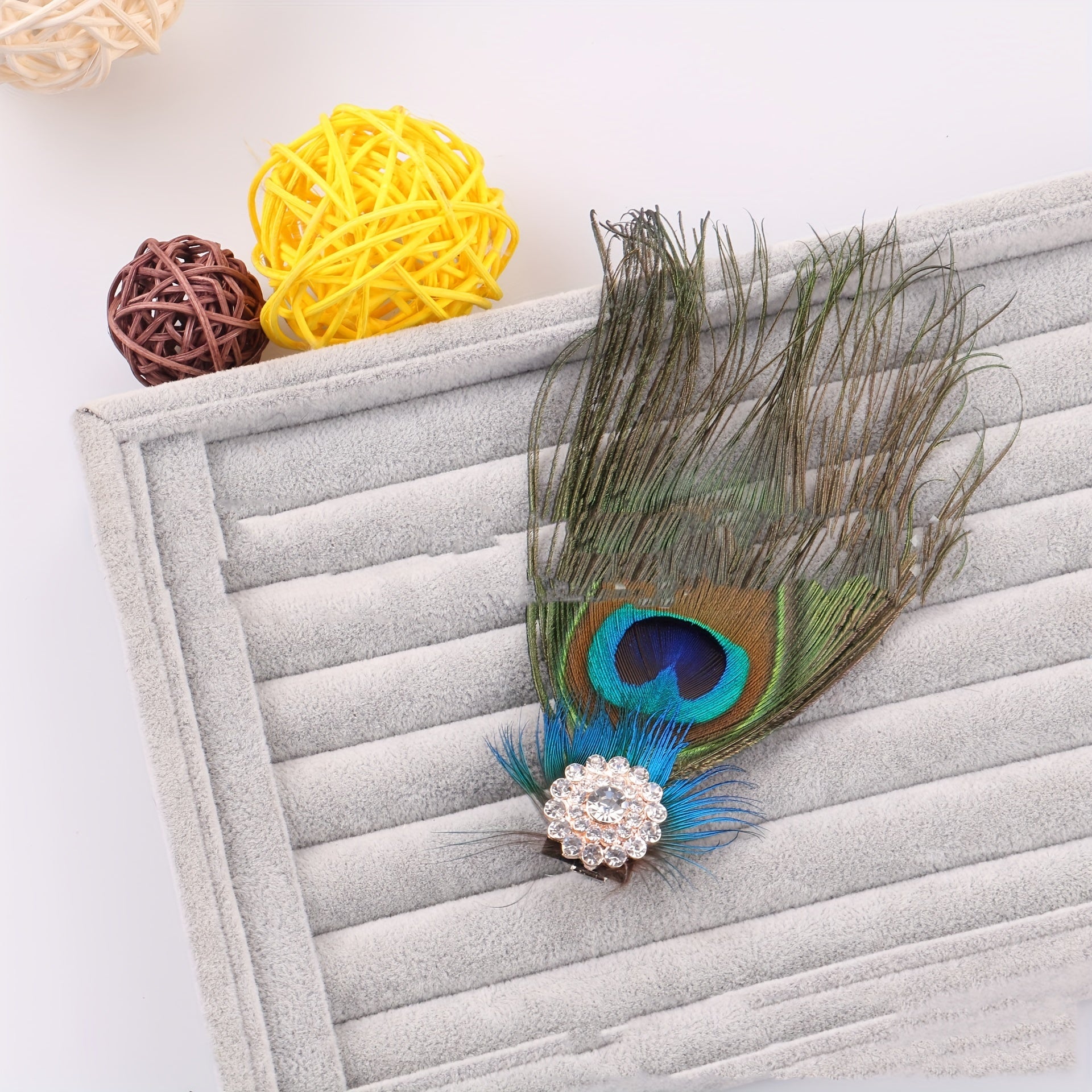 Retro Style Peacock Feather Hair Clip for Women Girls
