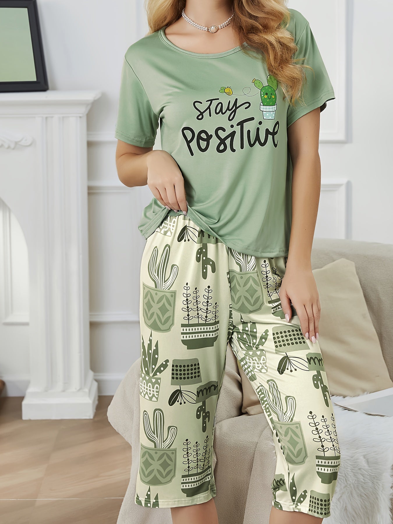 Letter Print Pajama Set Short Sleeve Crew Neck Top & Capris Pants