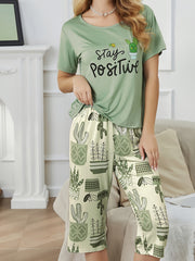 Letter Print Pajama Set Short Sleeve Crew Neck Top & Capris Pants