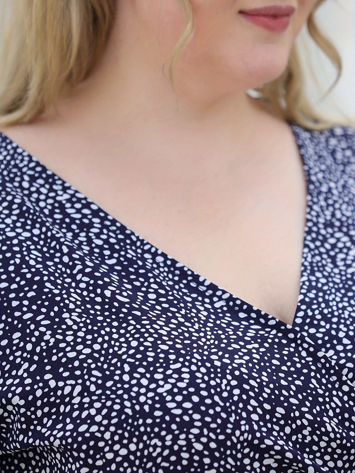  Dot Print V Neck Dress With Pockets