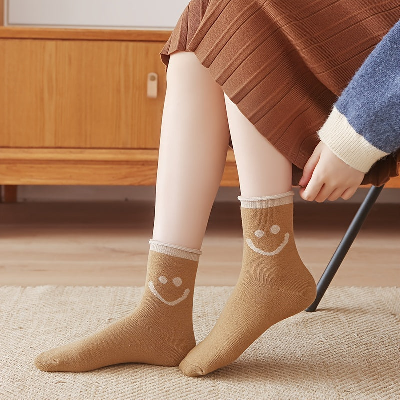 6 Pairs Smiling Face Print Socks - Women's Mid Tube Stockings