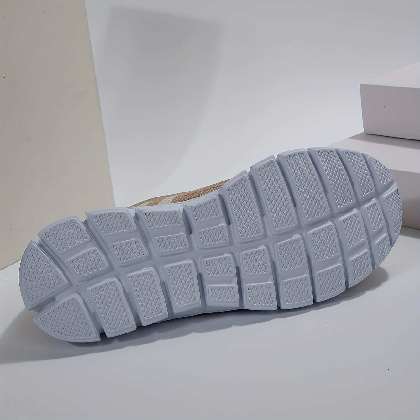 Women's Mesh Breathable Running Shoes Lightweight Travel Sneakers