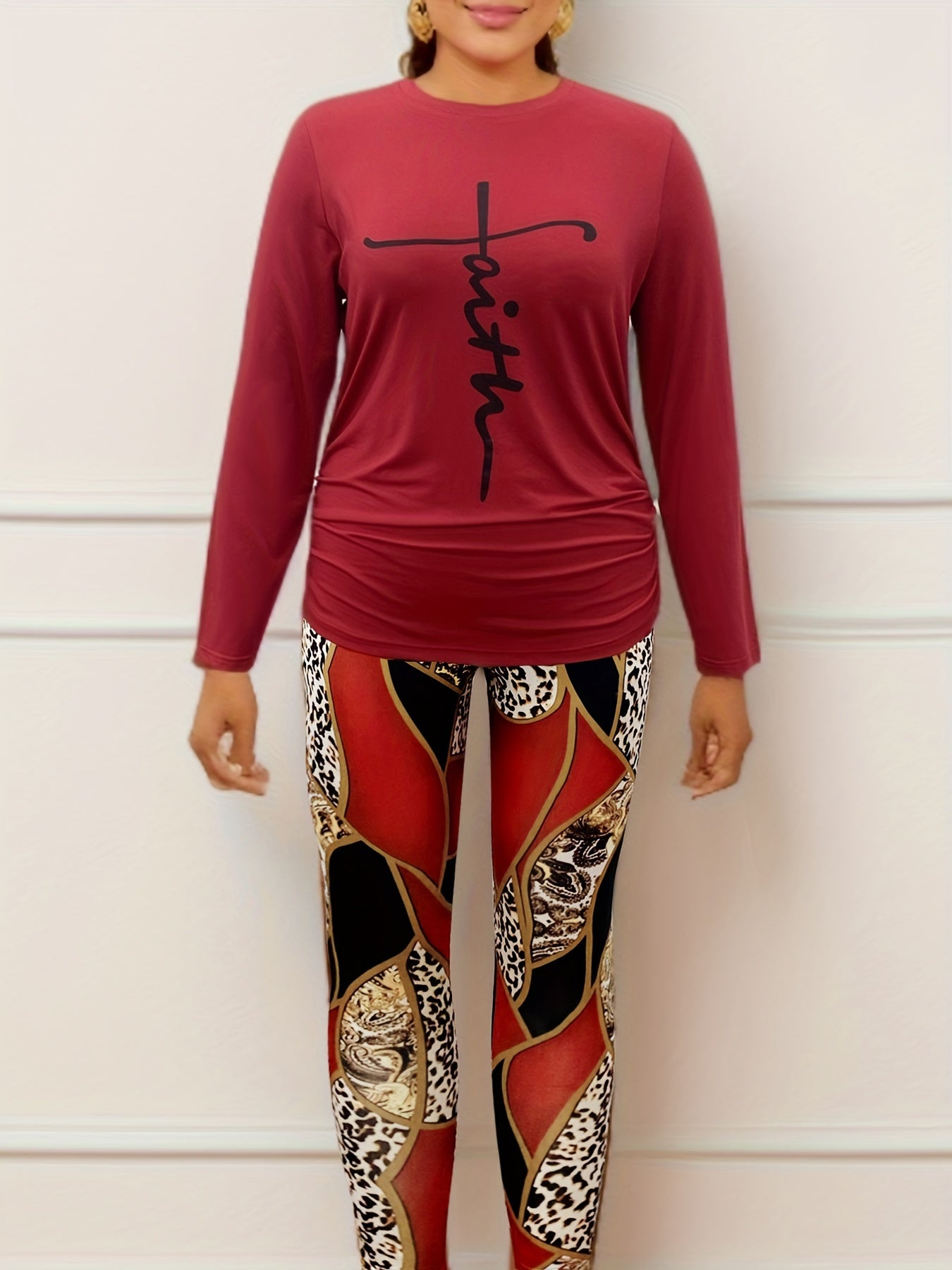  Women's Letter Print Top & Leopard Print Pants Set
