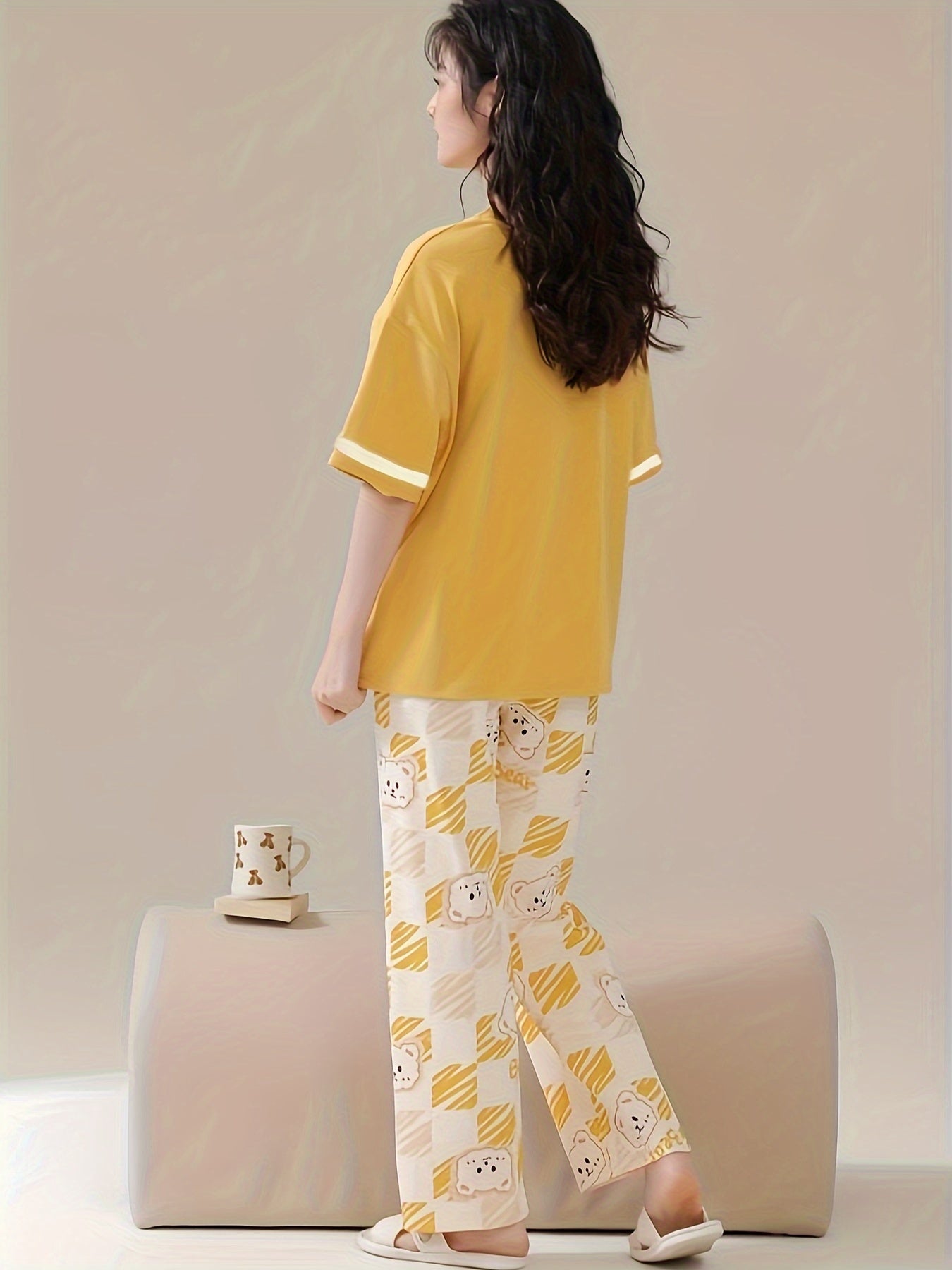 Bear Print Pajama Set Short Sleeve Top & Lounge Pants Women's Sleepwear