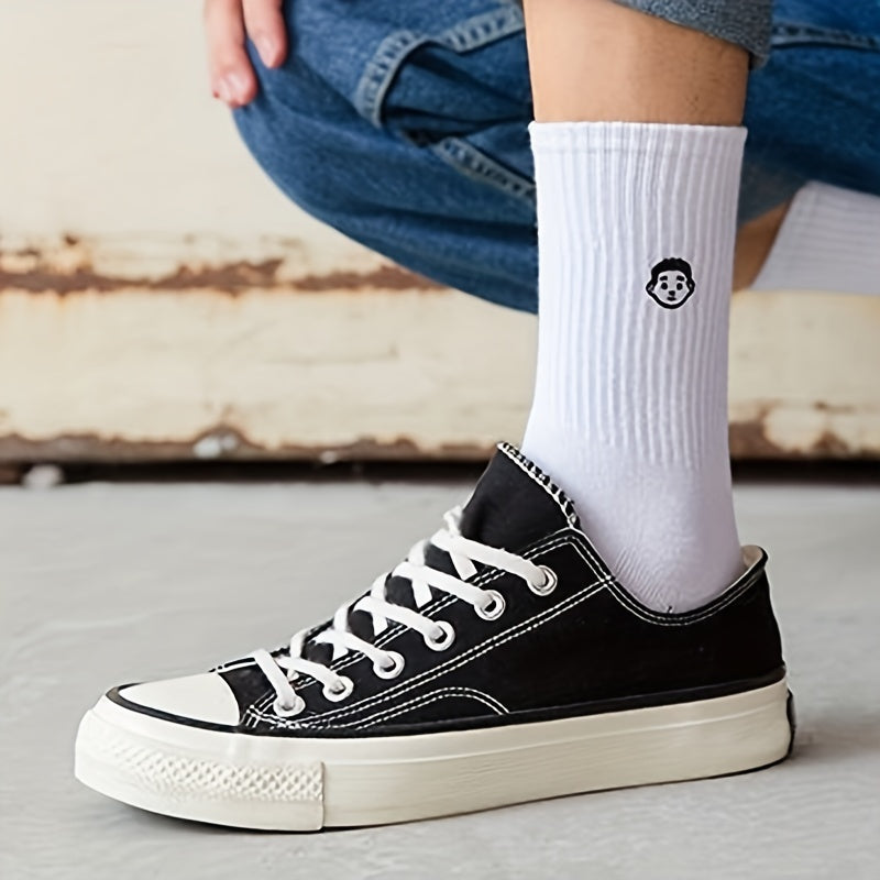 Cute Cartoon Embroidery & Comfy College Style Women's Socks