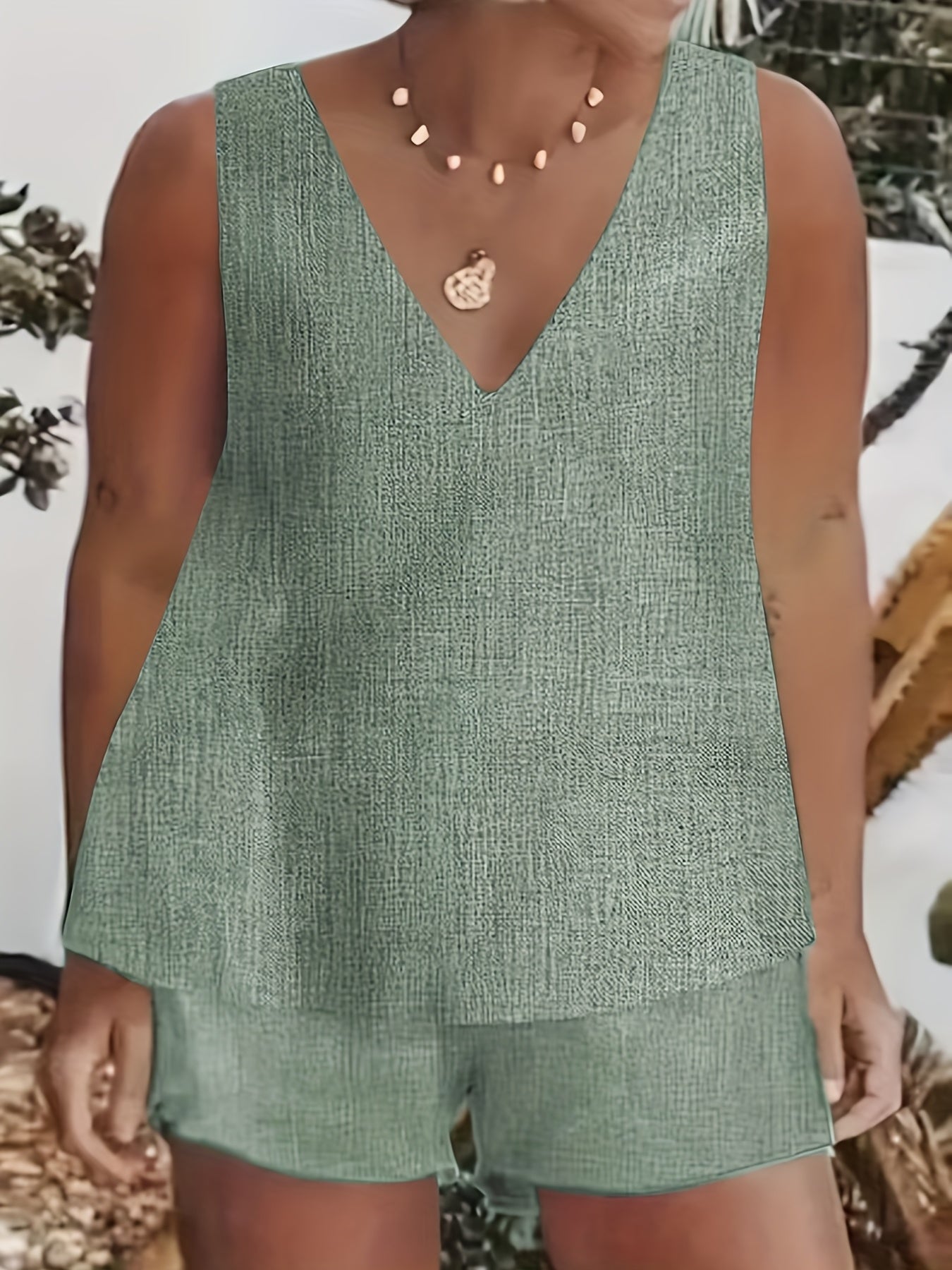 Women's Plus Solid V Neck Tank Top & Shorts Set