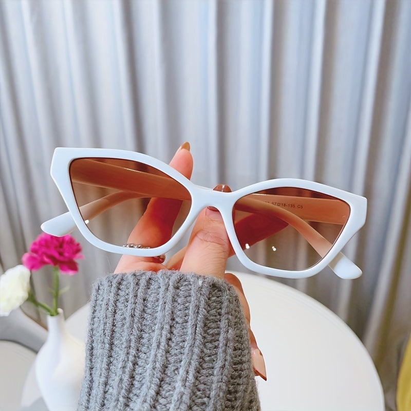 Cat Eye Sunglasses Gradient Lens Minimalist Square Frame Eyewear
