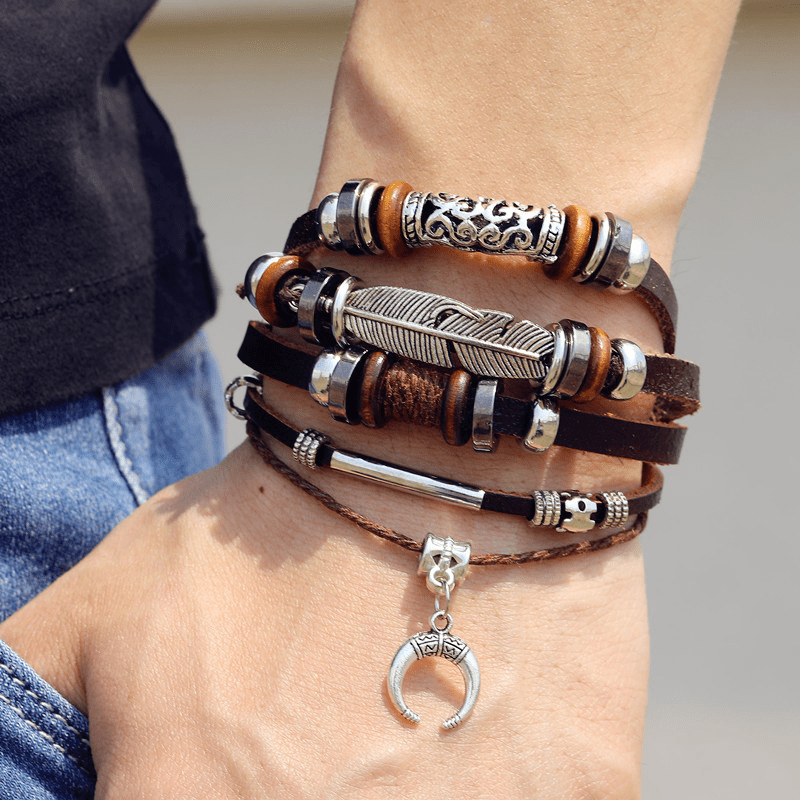 Men's Feather Beaded Leather Bracelet Brown