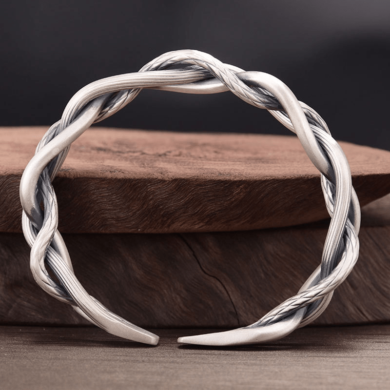 Vintage Hollow Wavy Bangle Twist Bracelet Jewelry